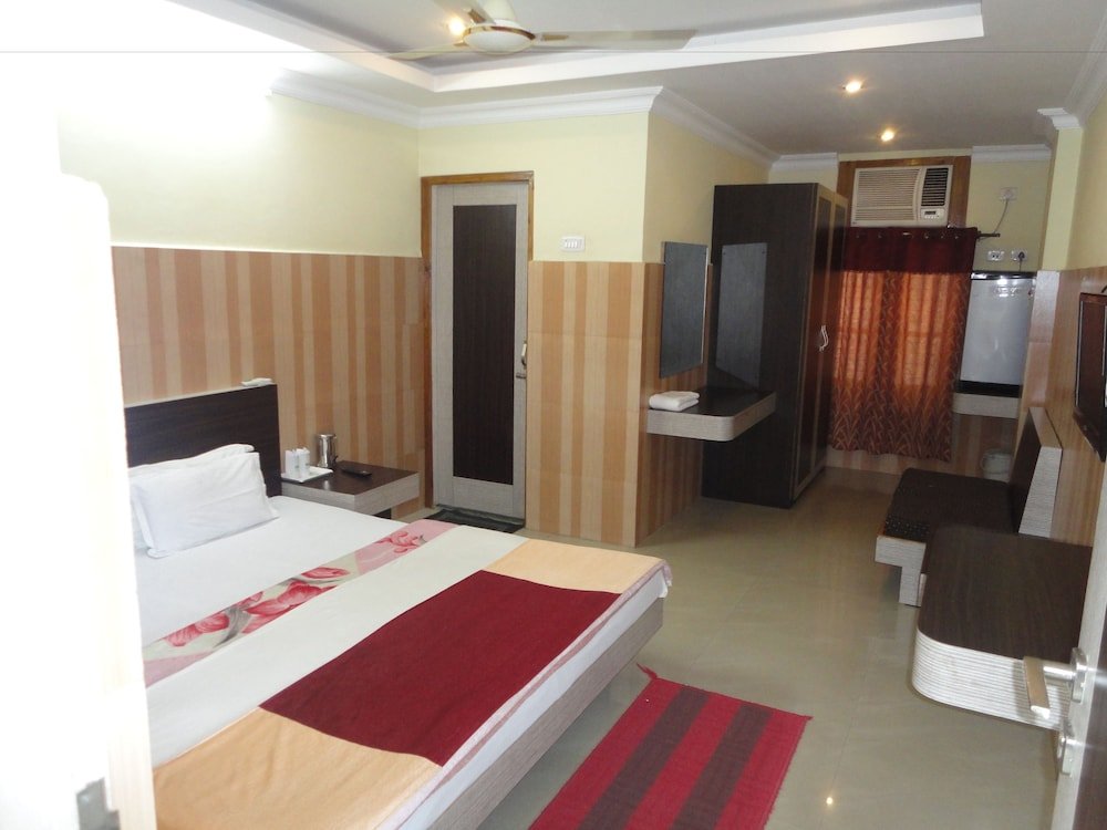 Фото Green Valley Hotel