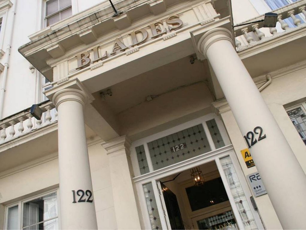 Фото Blades Hotel