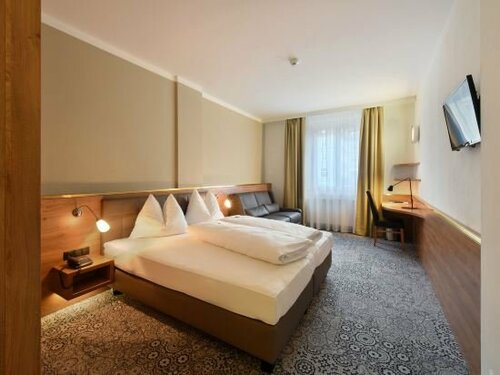 Внешний вид отеля Hotel Zach в Инсбруке, фото 2