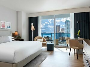 Гостиница Kimpton Epic Miami