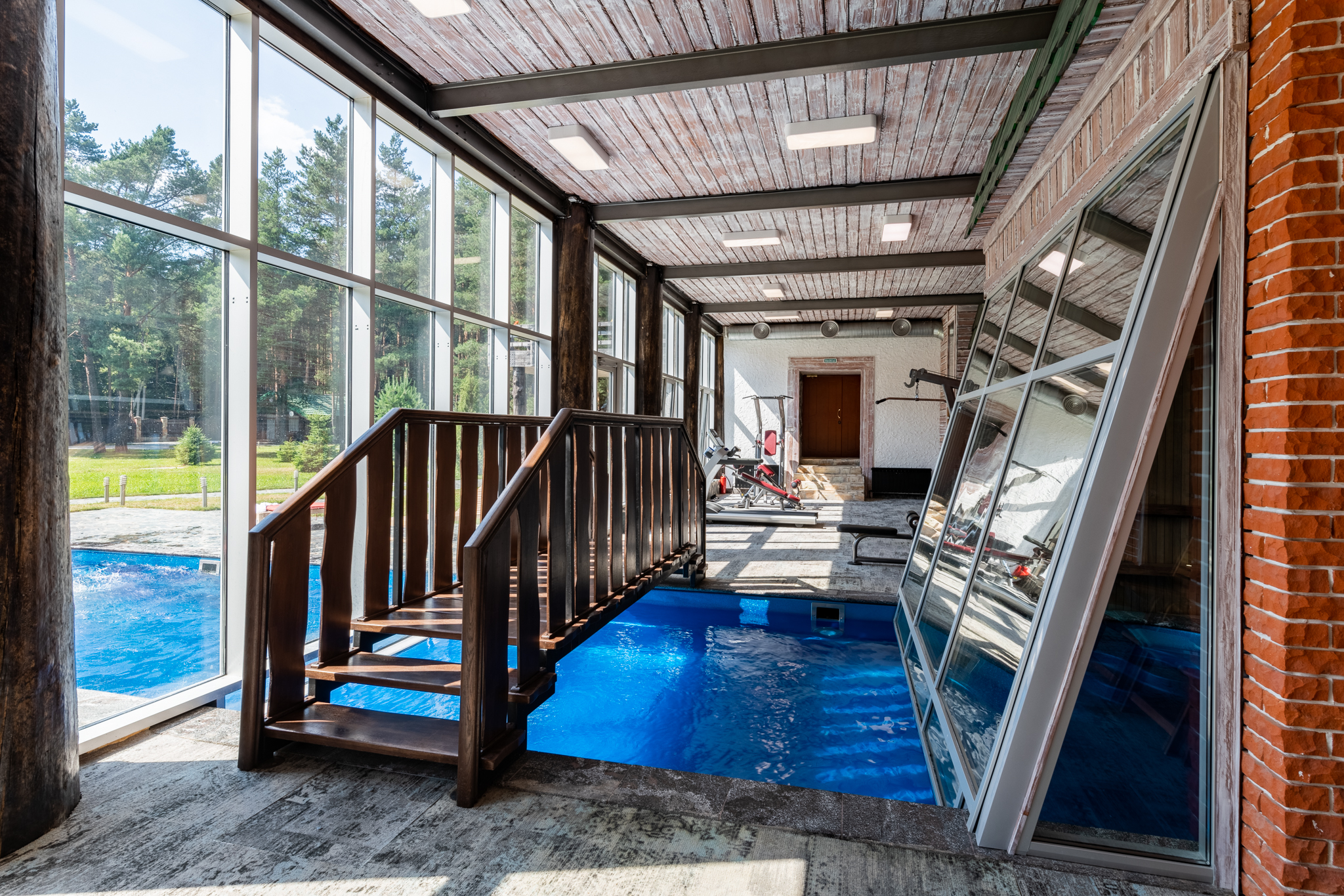 Фото Бусел клуб