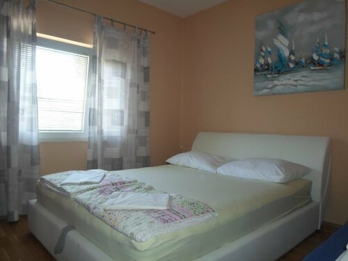 Гостиница Apartmani Golic в Биограде-на-Мору