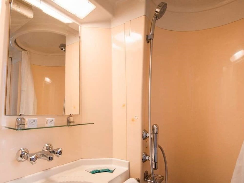 Фото Caledonian Studio Flats