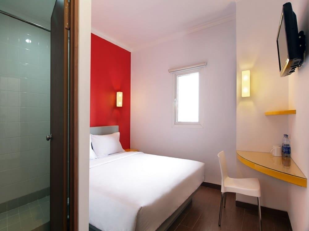 Фото Ibis Styles Jakarta Mangga Dua Square