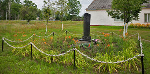 Памятник жертвам фашизма (агрогородок Осовец, Савецкая вуліца, 8), памятник, мемориал в Гомельской области