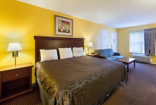 Гостиница Econo Lodge Inn & Suites Fulton Rockport