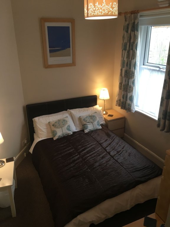 Фото The Chestnuts Guest House