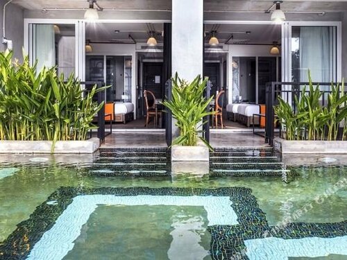 Гостиница Pattaya Modus Beachfront Resort