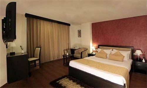 Гостиница Clarks Inn Kaushambi