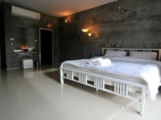 Hotel On The Rock Chaiyaphum Bed & Breakfast, Earth, photo