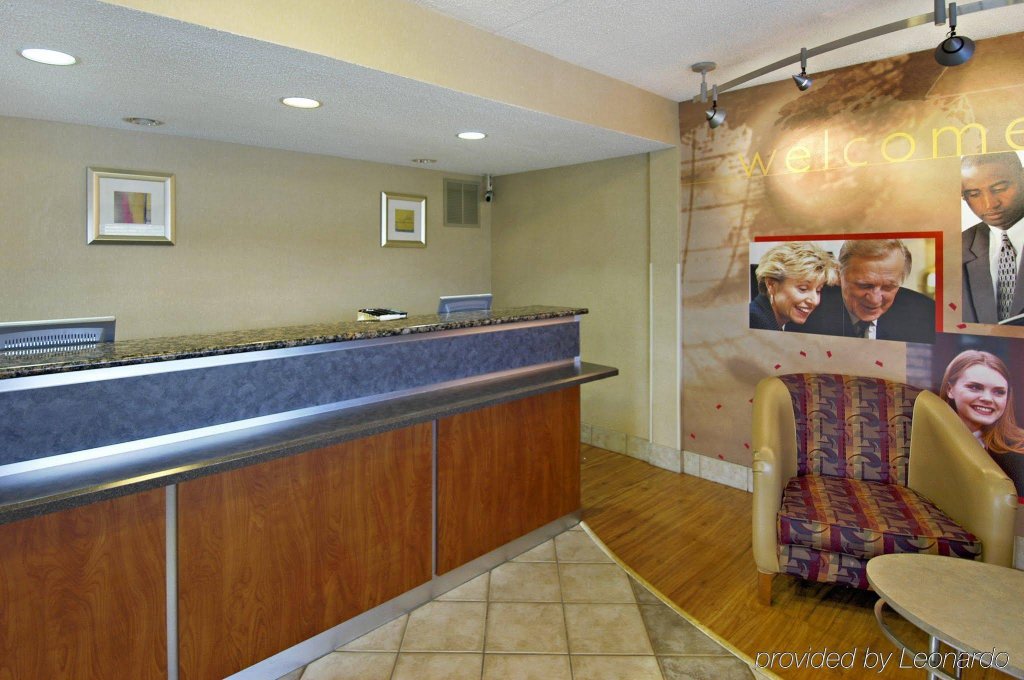 Фото Red Roof Inn Mt Laurel