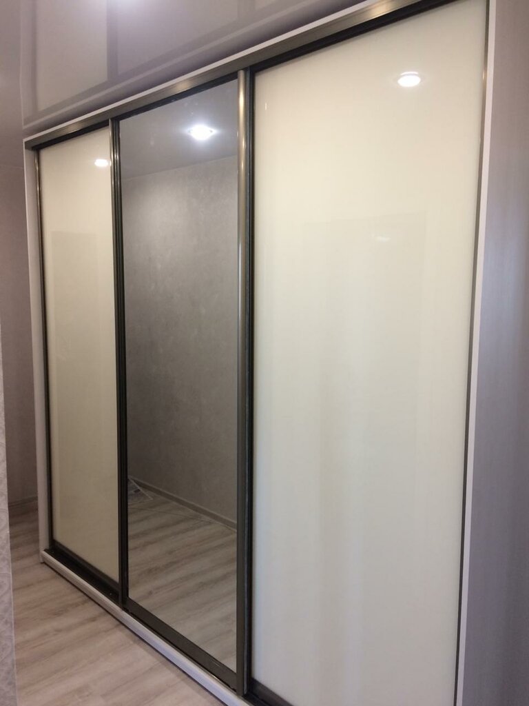 حجرات Wardrobes stroylend ، ، صورة