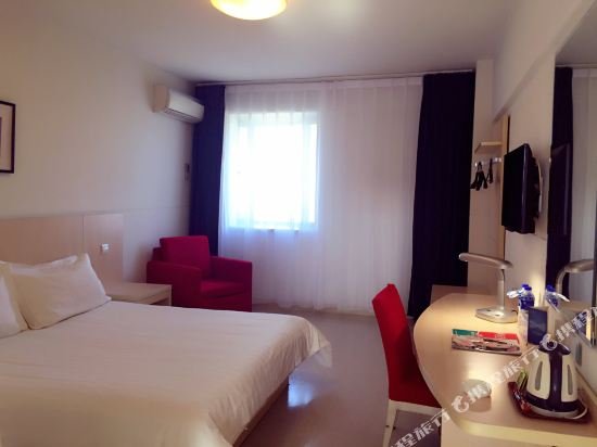 Фото Jinjiang Inn Nanchang Metro Supermarket