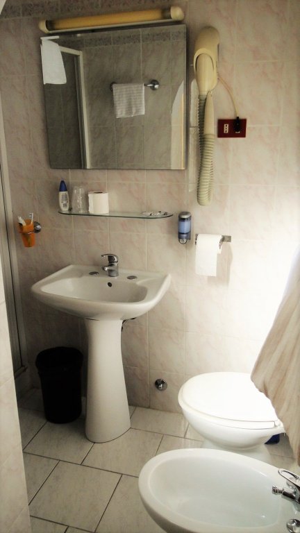 Фото Hotel Altavilla 9