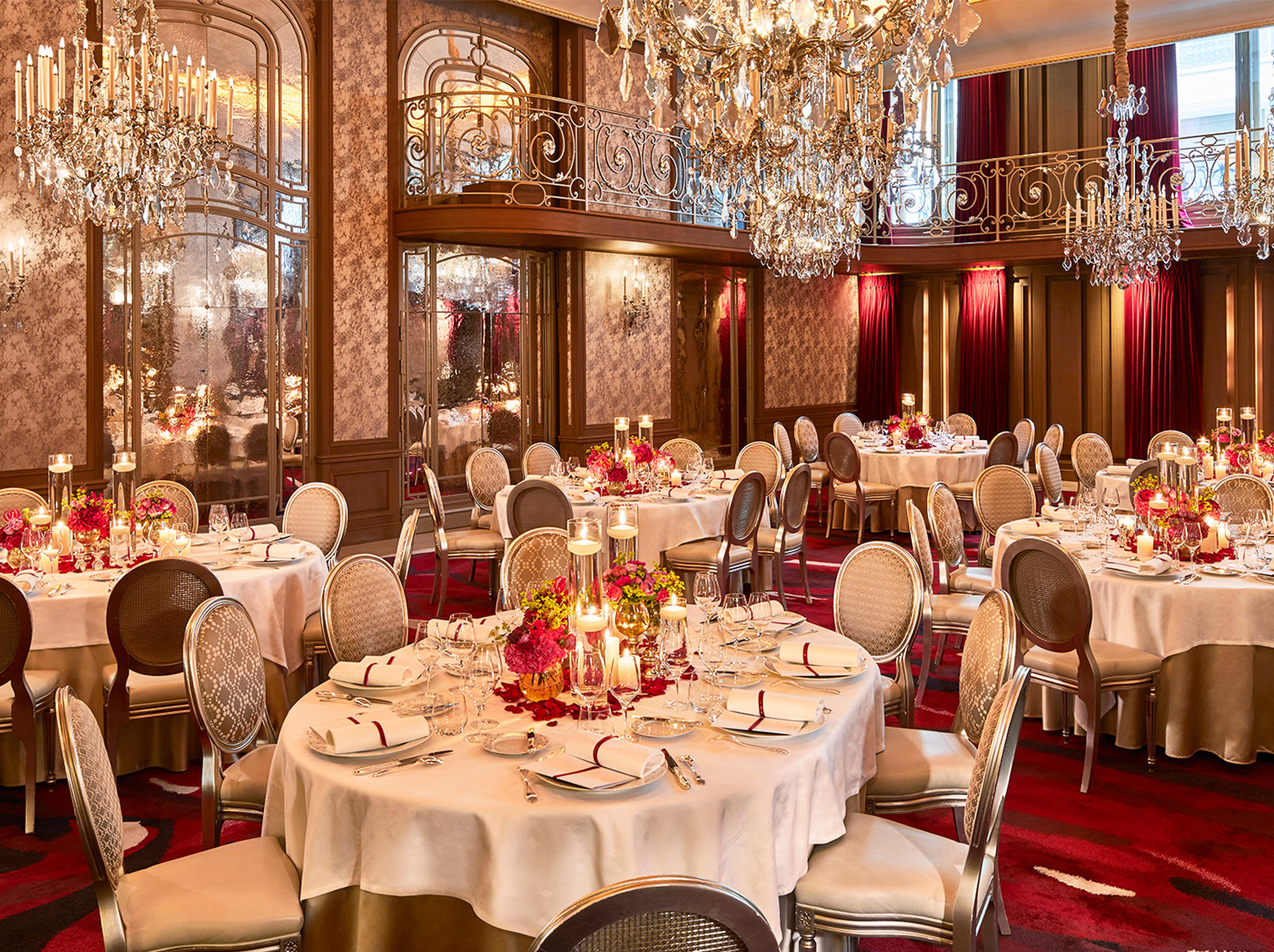 Фото Hotel Plaza Athenee