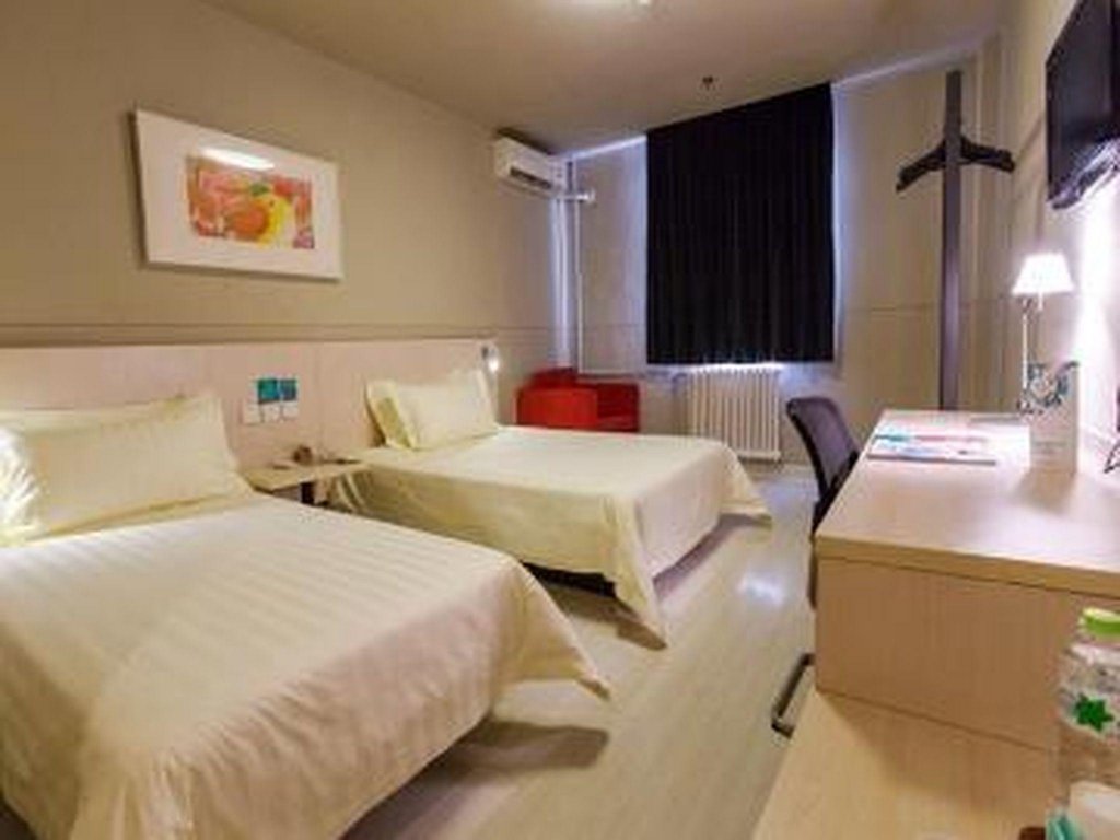 Фото Jinjiang Inn Beijing Xisi Branch