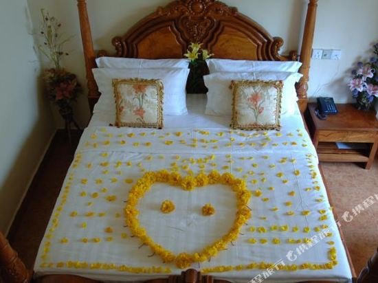 Фото Lux Guesthouse