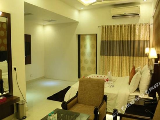 Фото Hotel Aakash Residency