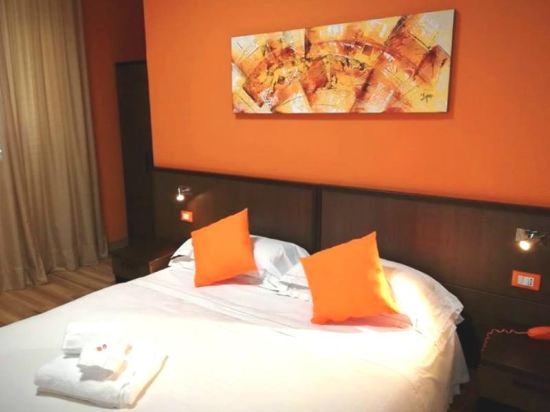 Фото Hotel Tonic