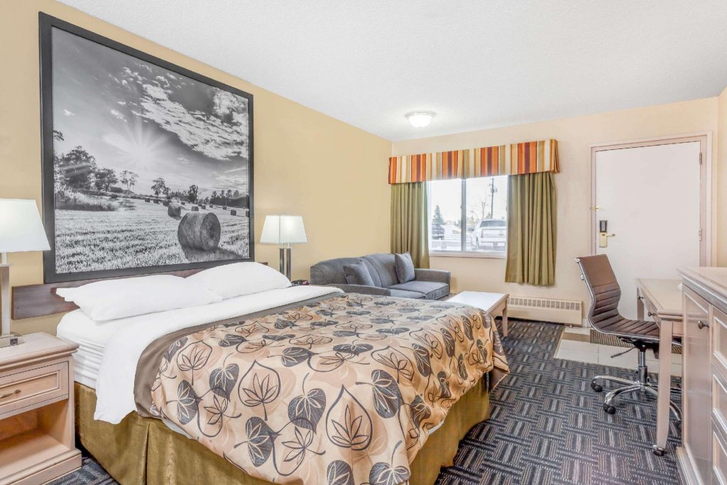 Фото Super 8 by Wyndham Stettler