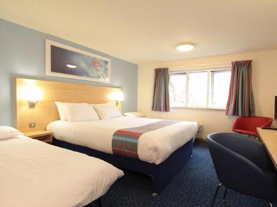 Фото Отель ibis budget Dundee Camperdown