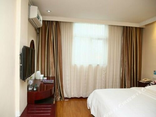 Гостиница GreenTree Inn Jining Jiaxiang County Jianshe South Road Express Hotel