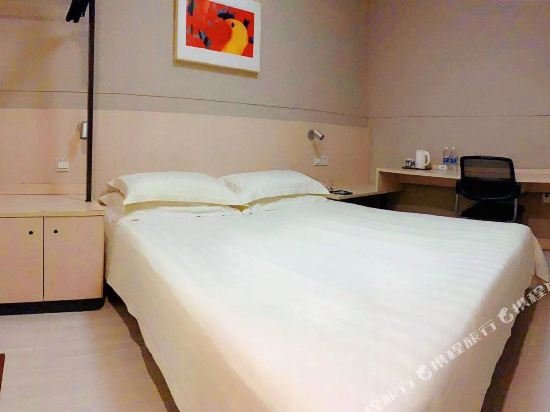 Фото Jinjiang Inn Wuhan Hankou Train Station