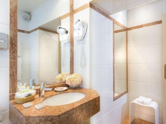 Фото Dauphine Saint Germain