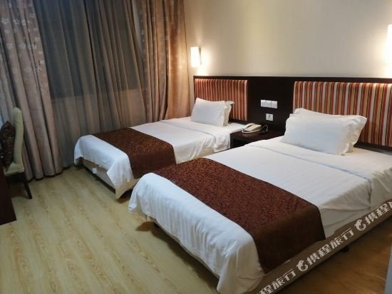 Фото Elegance Bund Hotel