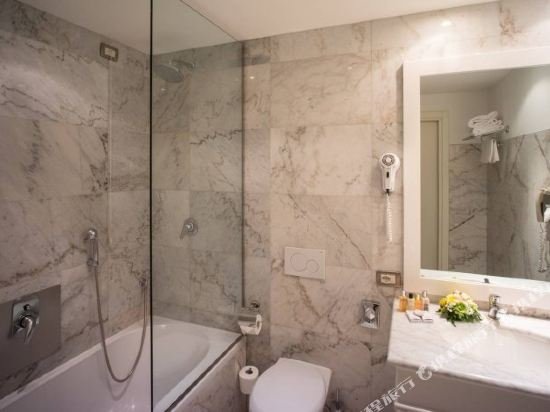 Фото Nh Venezia Santa Lucia