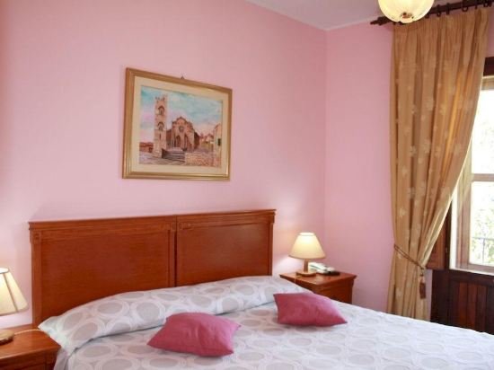 Фото Hotel Edelweiss