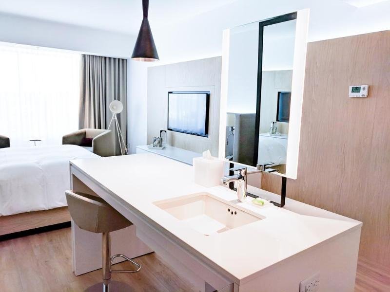 Фото Hotel Mortagne