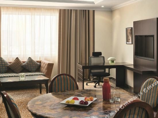 Фото Movenpick Hotel Qassim