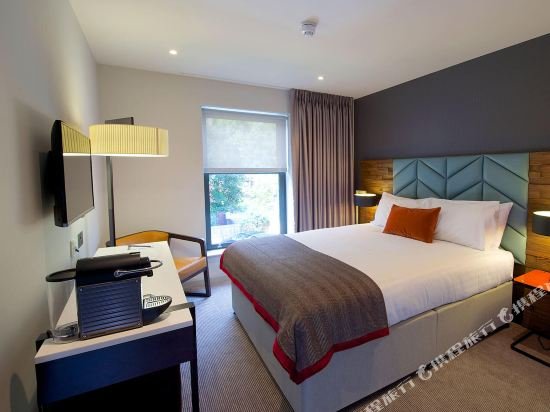 Фото The Lodge Hotel Putney