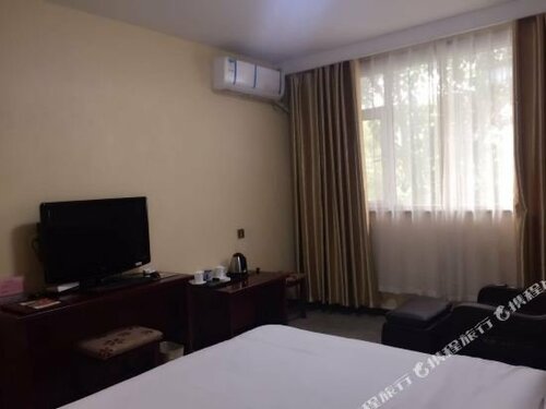 Гостиница Jining Wanda Plaza Taibai Building East Road Atour Hotel в Цзинине