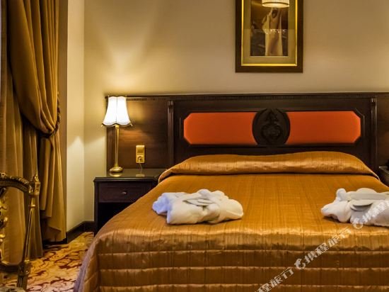 Фото Kouros Hotel