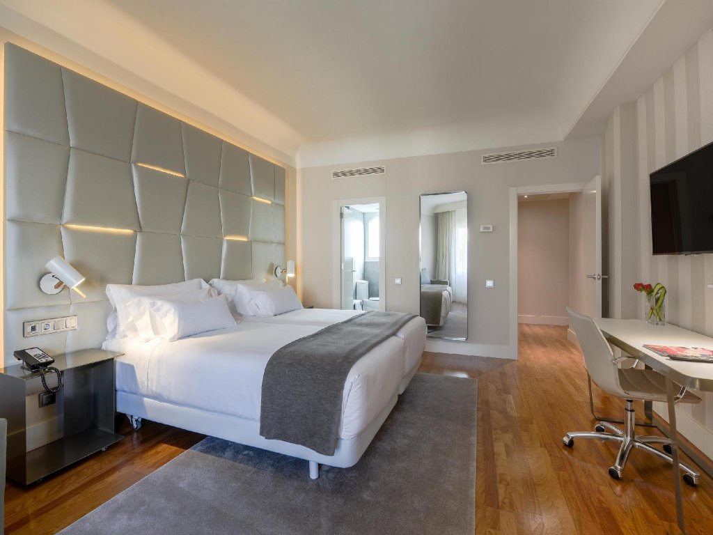 Фото Nh Collection Madrid Colón