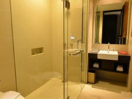 Фото Emilia Hotel by Amazing