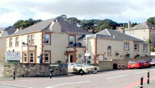 Гостиница Twin Lions Hotel в Области Эдинбург