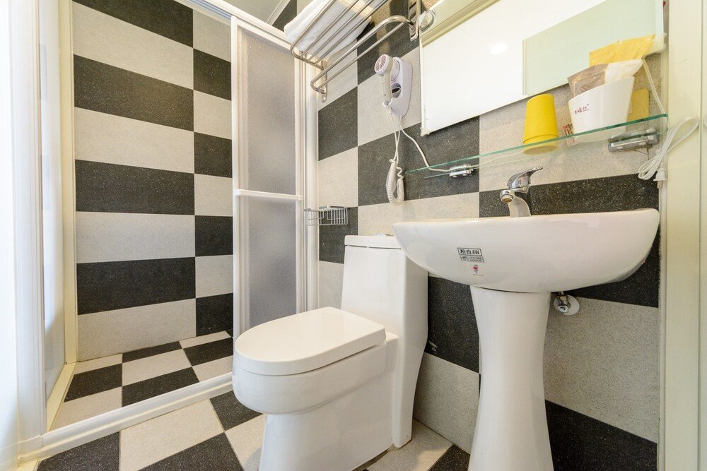 Фото Seven Dwarfs