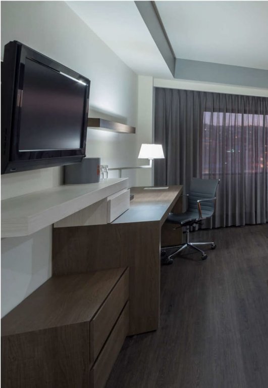 Фото Real Inn Tijuana Hotel