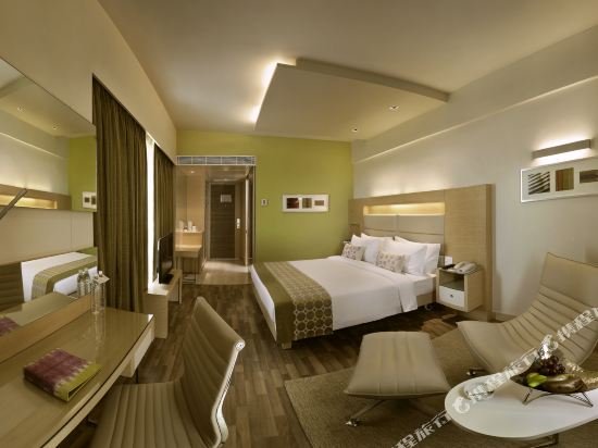 Фото The Raintree, Anna Salai