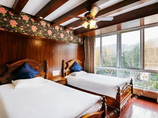 Фото Westlake Hostel Man Juelong branch