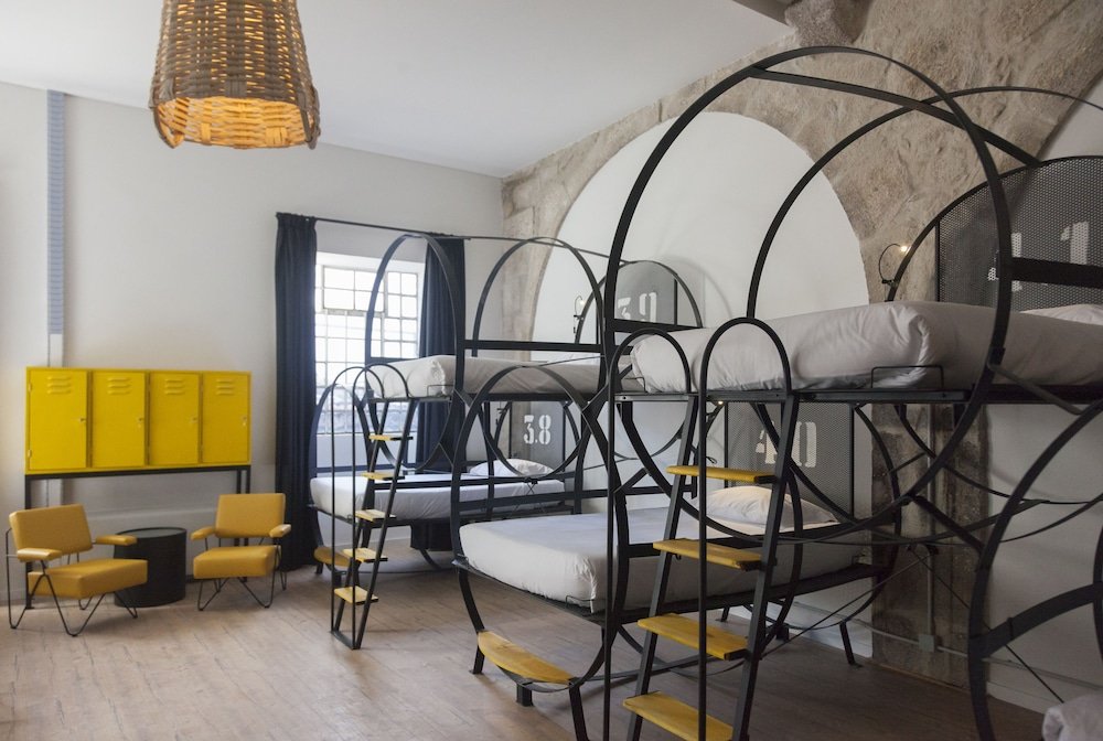 Фото The House of Sandeman Hostel & Suites