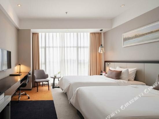 Hotel Ramada Encore Guanghan, Sichuan, photo