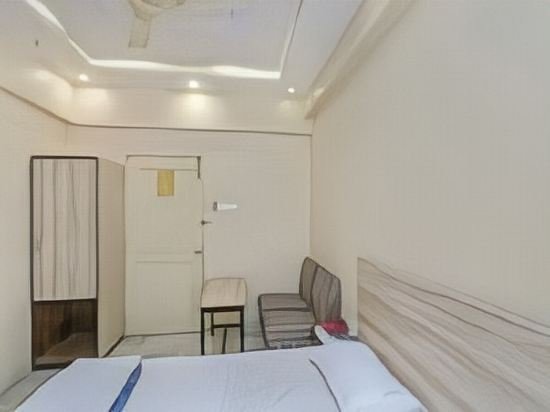 Фото Hotel Akash Deep