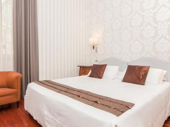 Фото Hotel Alexandra