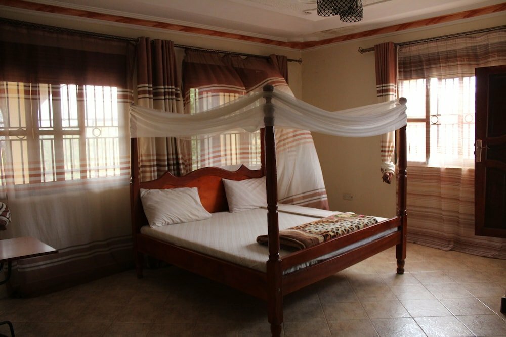 Hotel Bwindi Mgahinga Guest House, Kampala, photo