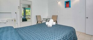 Caravella Backpackers (Queensland, City of Cairns, Esplanade), hotel