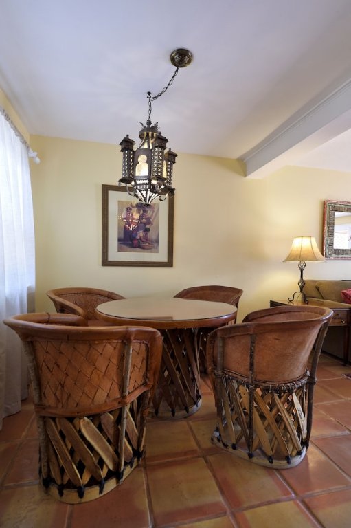 Фото Casa Culinaria The Gourmet Inn